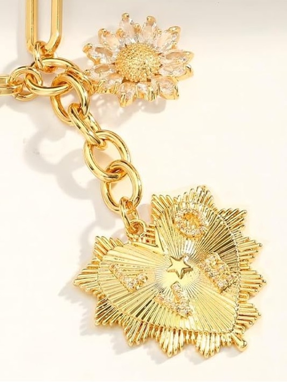 24k Gold Plated Floral & Heart Pendant Chunky Chain Necklace NWOT - Picture 3 of 3